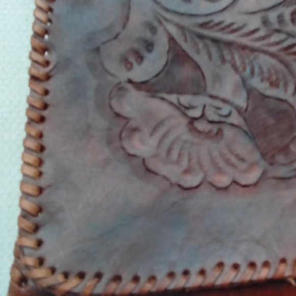 leather cross body bag - Picture 4 of 4